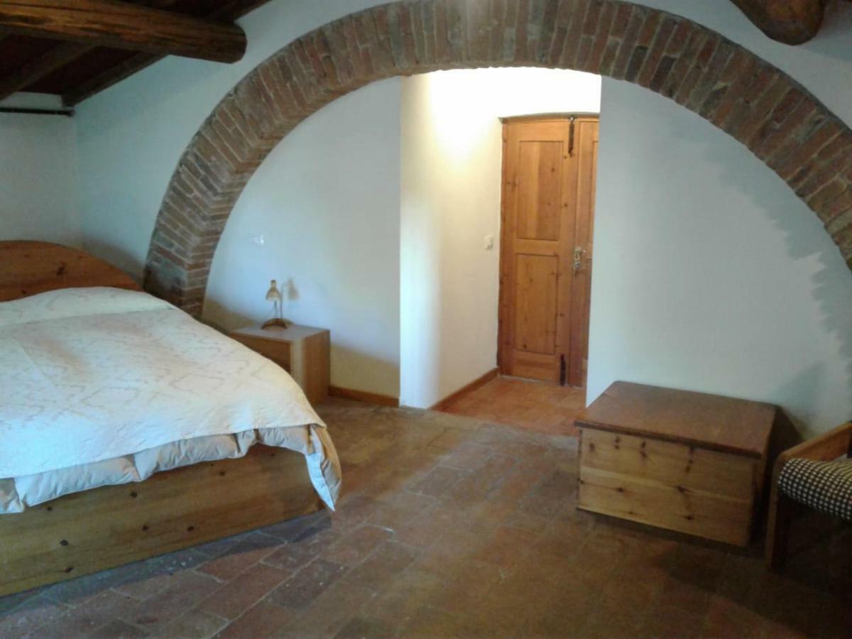 Agriturismo Borgo Del Papa Badia  Exterior photo